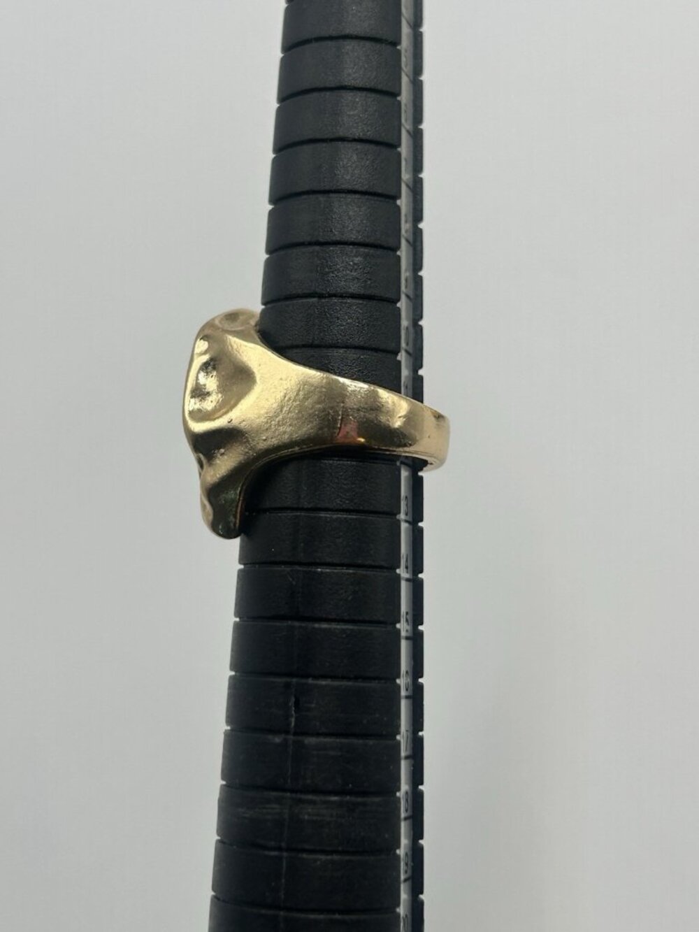 Gold Tone Organic Melted Metal Statement Ring Size 5.5 Sculptural Hammered Look - Picture 11 of 12